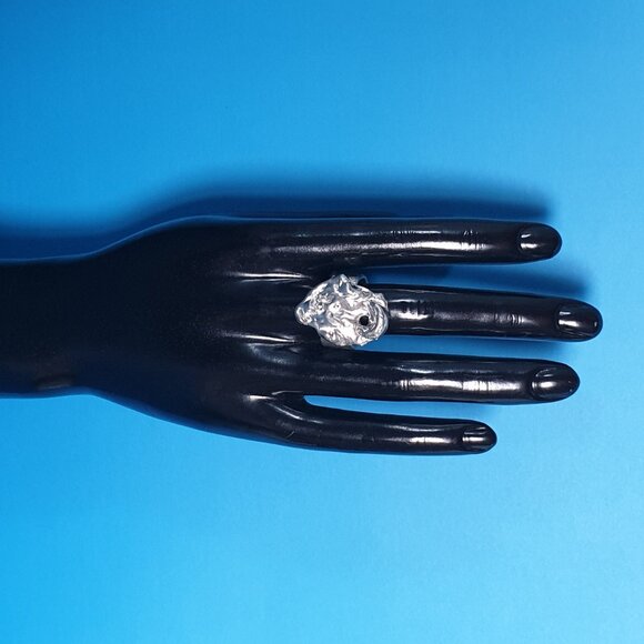 Unusual Bold Vintage 1960s Silver .500 Hammered Brutalist Statement Ring - Picture 7 of 14